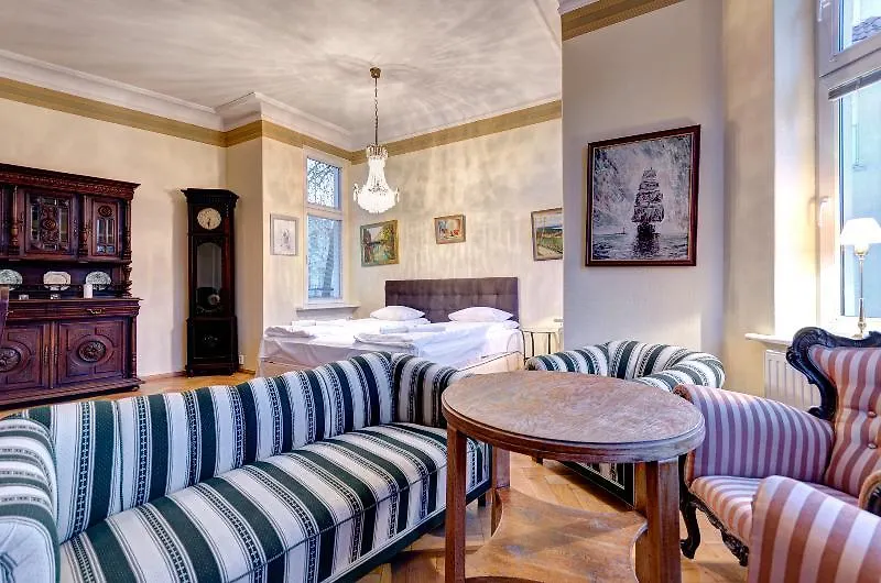Dom & House Atelier Sopot Hotel 2*,